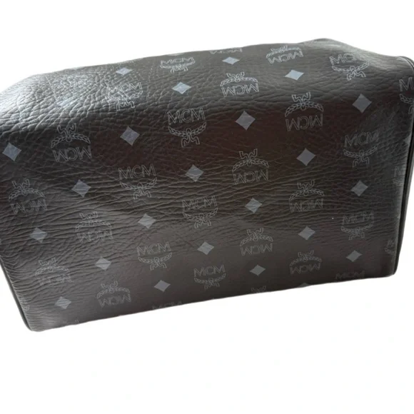 MCM VISETOS DOG BONE BOSTON LEATHER BAG - Picture 5 of 7